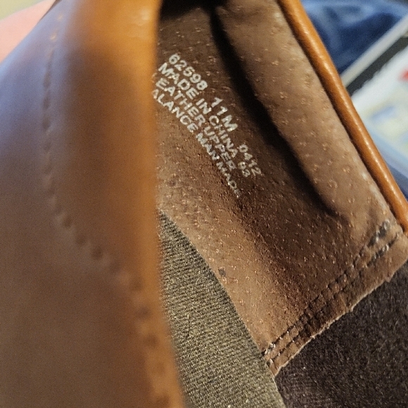 Clarks Womens Tan Booties Heels - Picture 5 of 6